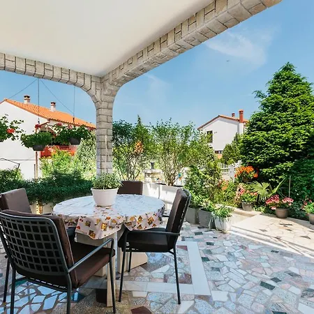 Appartamento Andela Pola