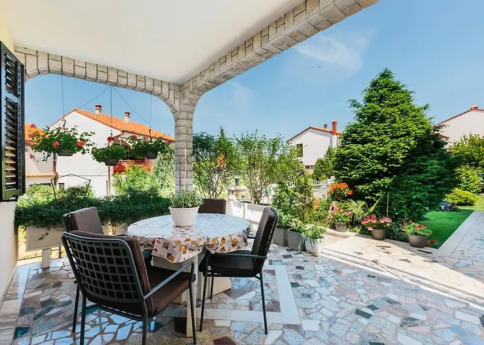 Апартаменты Andela Пула