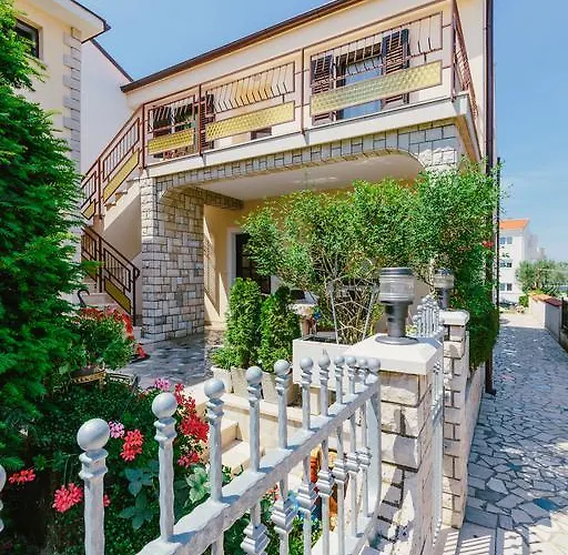 Apartament Andela Pula