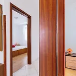 Apartment Andela *